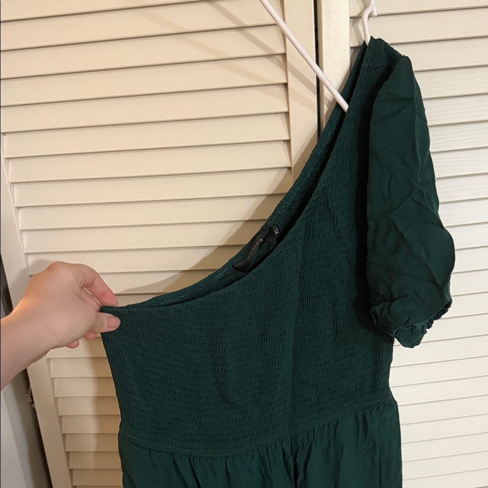 Chic One-Shoulder Dress in Forest Green